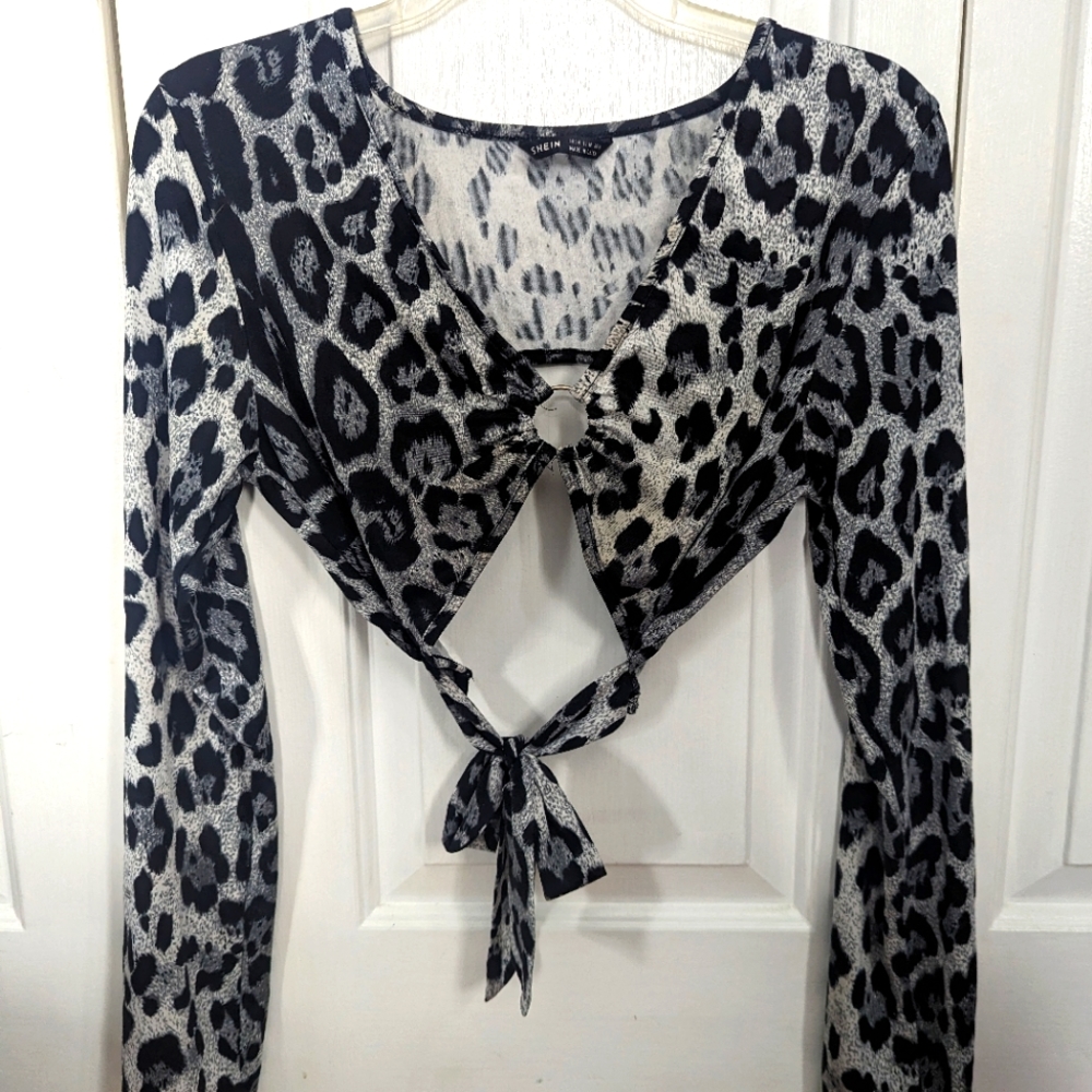 Long sleeve crop top
